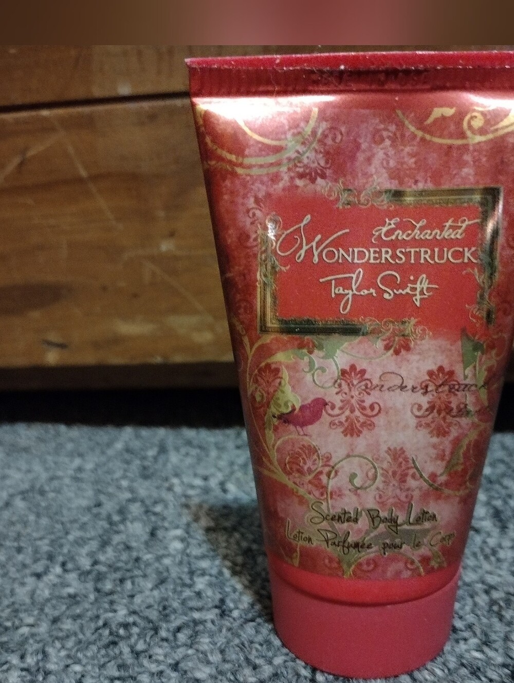Taylor Swift Enchanted Wonderstruck Pink-Red Scented Body Lotion 1.7 OZ